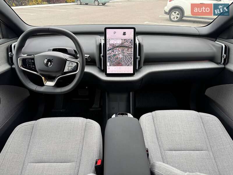 Внедорожник / Кроссовер Volvo EX30 2025 в Полтаве