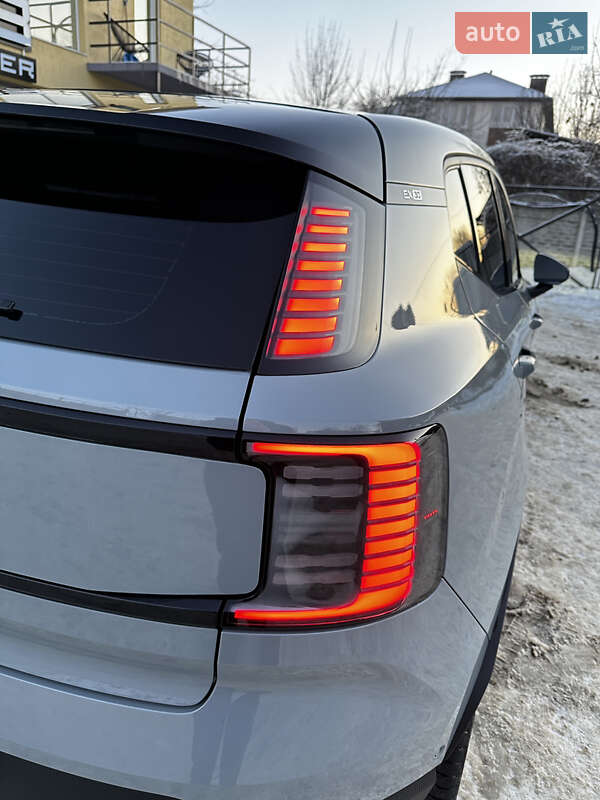 Внедорожник / Кроссовер Volvo EX30 2024 в Харькове