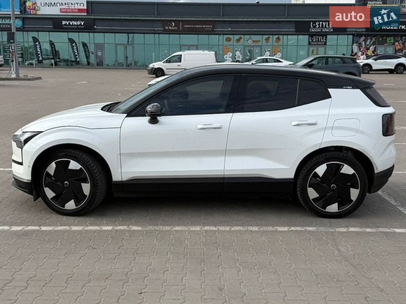 Внедорожник / Кроссовер Volvo EX30 2023 в Киеве