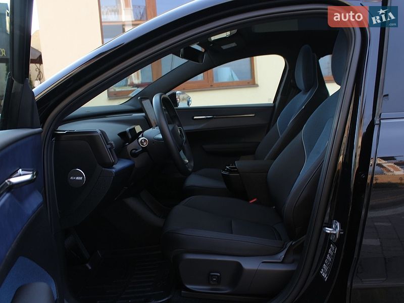 Внедорожник / Кроссовер Volvo EX30 2024 в Трускавце