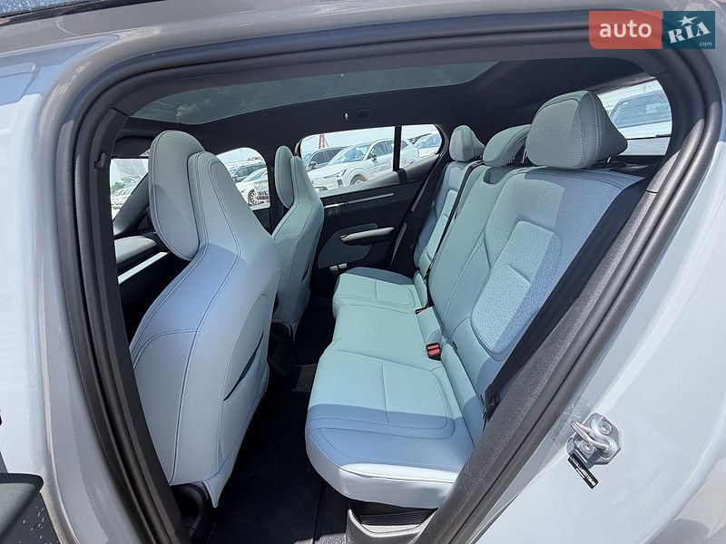Внедорожник / Кроссовер Volvo EX30 2024 в Киеве фото 17 Внедорожник / Кроссовер Volvo EX30 2024 в Киеве