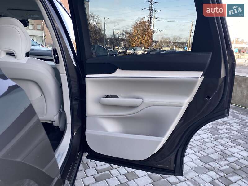 Позашляховик / Кросовер Volvo EX90 2025 в Дніпрі фото 23 Позашляховик / Кросовер Volvo EX90 2025 в Дніпрі