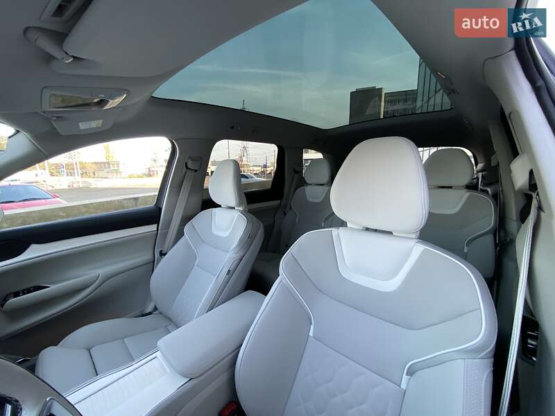 Позашляховик / Кросовер Volvo EX90 2025 в Дніпрі фото 43 Позашляховик / Кросовер Volvo EX90 2025 в Дніпрі