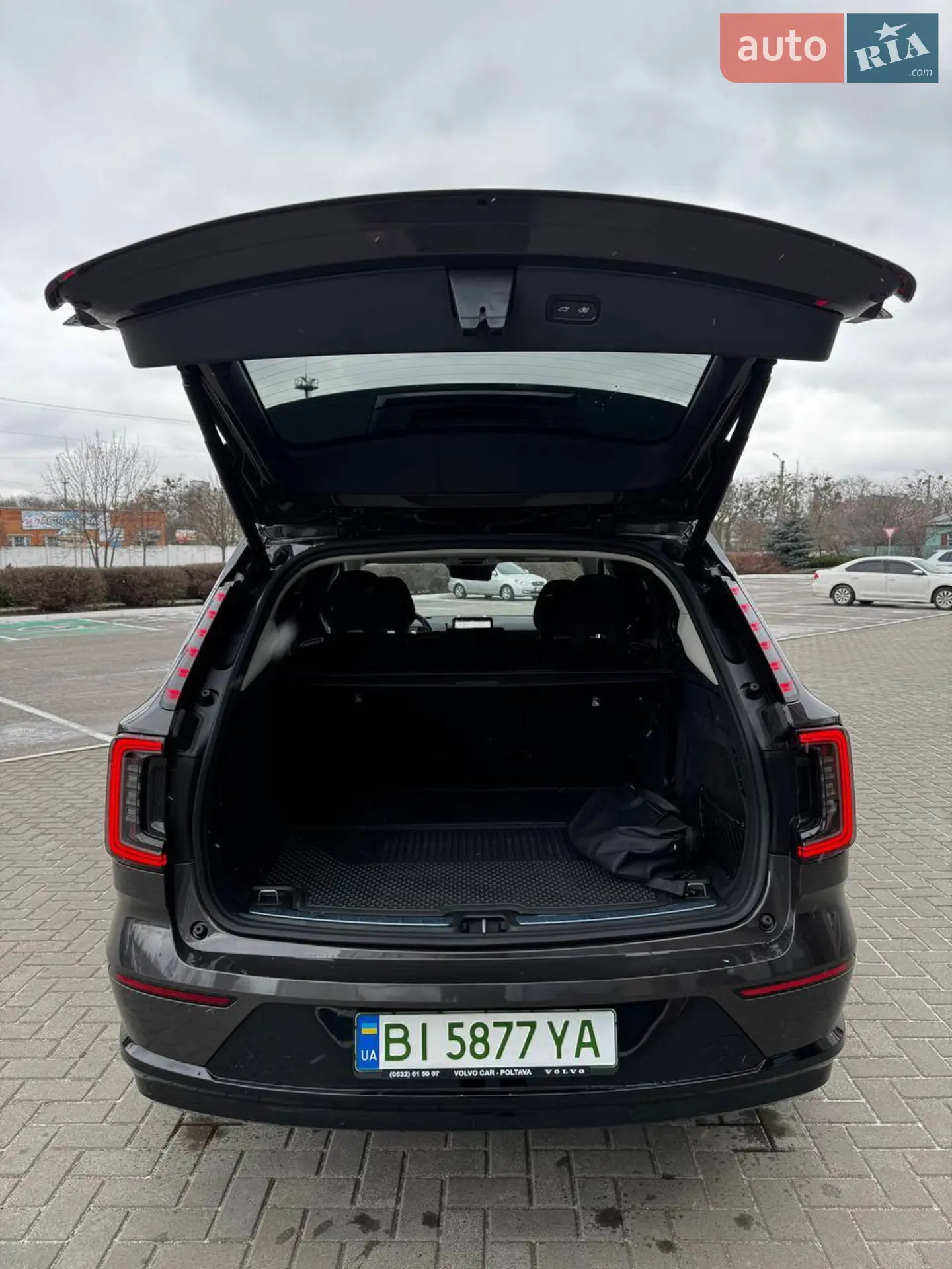 2025 Volvo EX90 - мініатюра 9