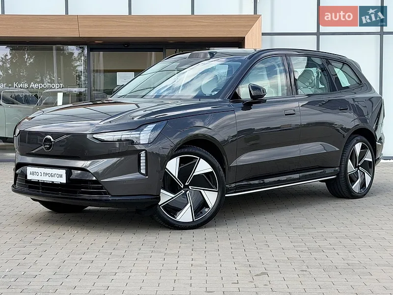 Volvo EX90 2025
