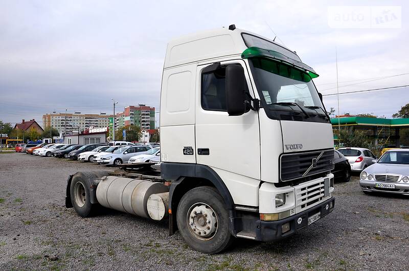 Тягач Volvo F12 2000 в Львове