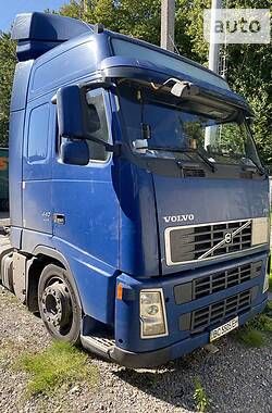 Тягач Volvo F12 2007 в Львові