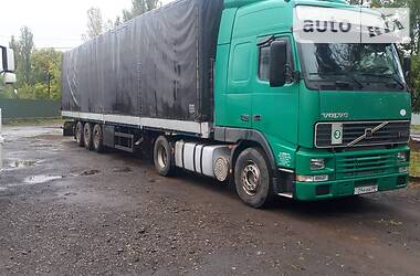 Тентованый Volvo FH 12 2001 в Иршаве