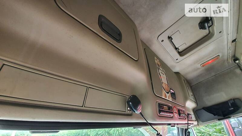 Контейнеровоз Volvo FH 12 2003 в Ужгороді