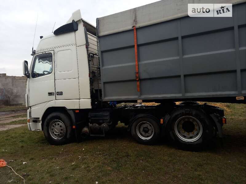 Зерновоз Volvo FH 12 2001 в Чечельнике фото 2 Зерновоз Volvo FH 12 2001 в Чечельнике