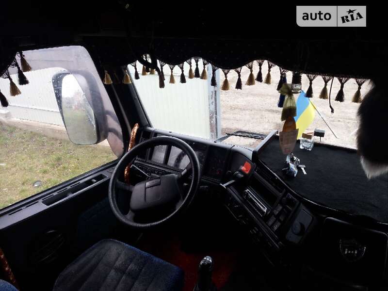 Зерновоз Volvo FH 12 2001 в Чечельнике фото 11 Зерновоз Volvo FH 12 2001 в Чечельнике