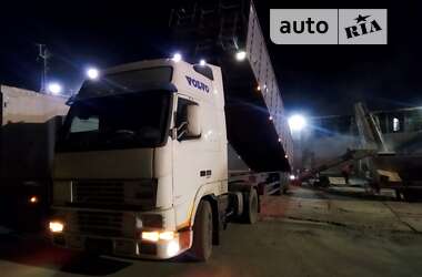 Самоскид Volvo FH 12 2002 в Ізмаїлі