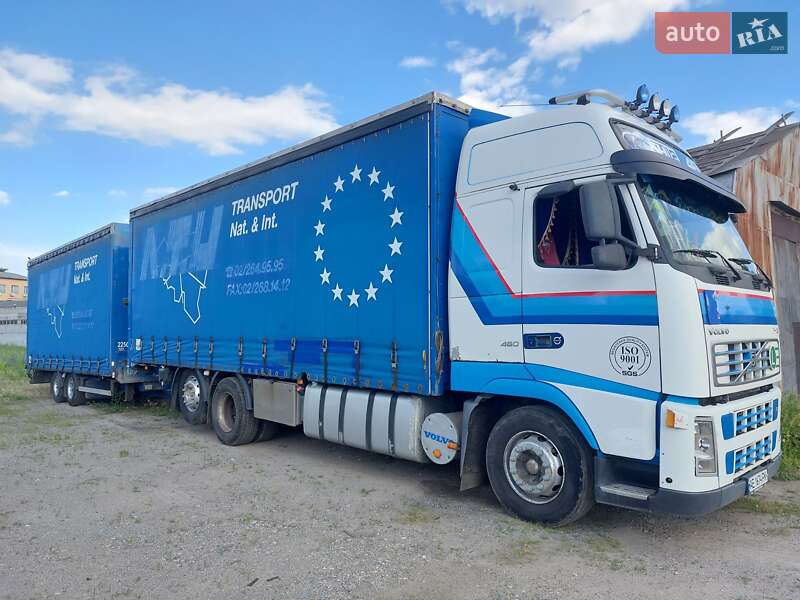 Тентований Volvo FH 12 2003 в 