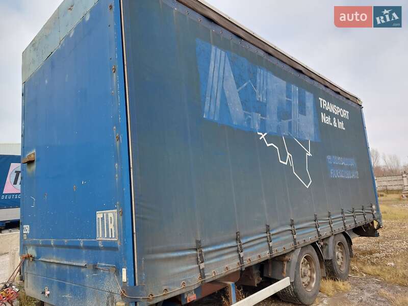 Тентований Volvo FH 12 2003 в Дніпрі