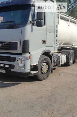 Тягач Volvo FH 12 2005 в Києві