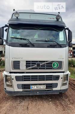 Тягач Volvo FH 12 2005 в Надворной