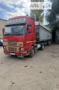 Контейнеровоз Volvo FH 12 2002 в Одессе