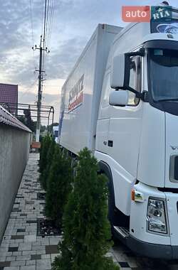 Вантажний фургон Volvo FH 12 2005 в Одесі