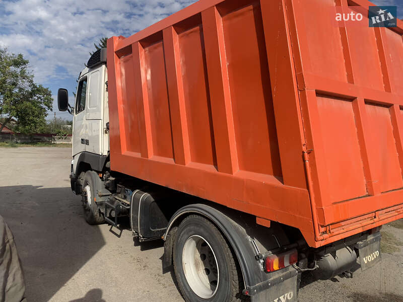 Самосвал Volvo FH 12 2001 в Казатине