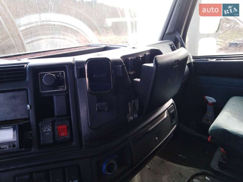 Тягач Volvo FH 12 2001 в Чернівцях фото 11 Тягач Volvo FH 12 2001 в Чернівцях