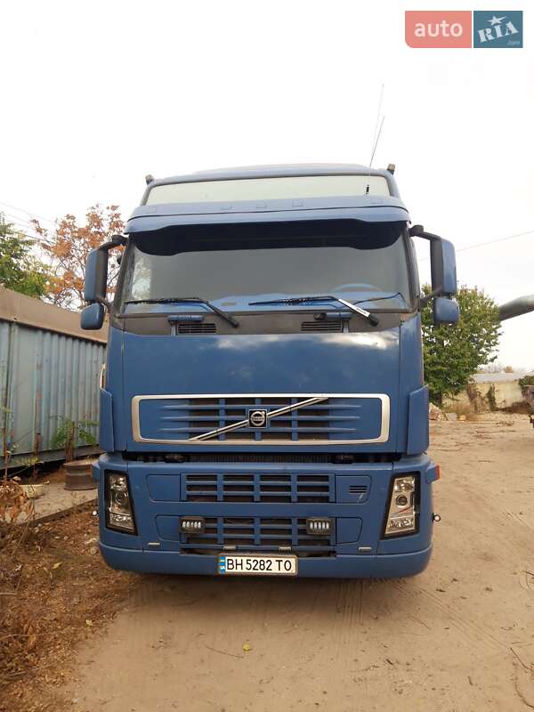Тягач Volvo FH 12 2002 в Южному
