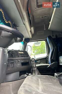 Зерновоз Volvo FH 12 2005 в 