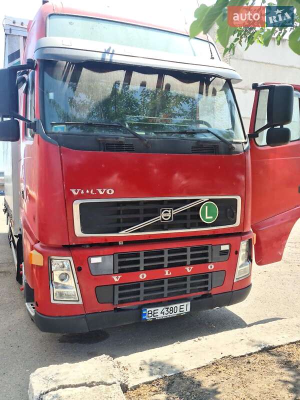 Тентованый Volvo FH 12 2004 в Николаеве