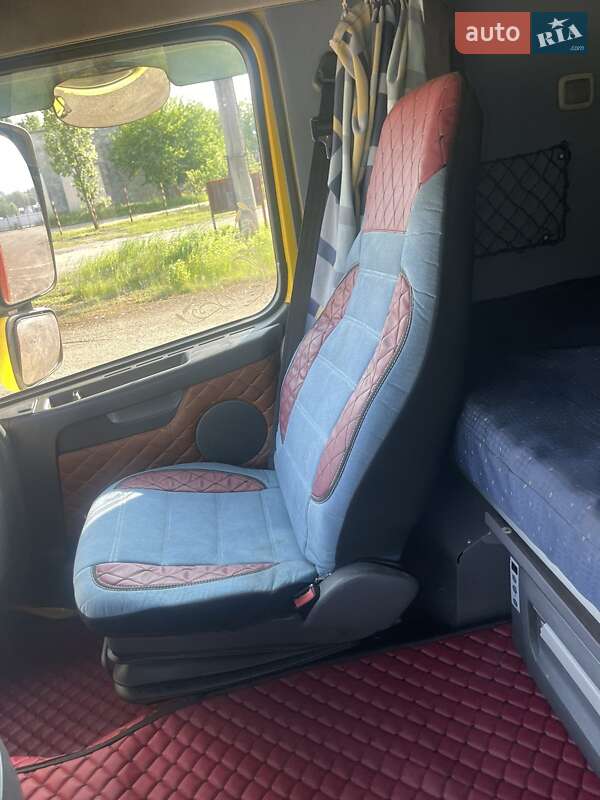 Тентований Volvo FH 12 2006 в Чернівцях