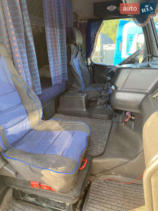 Самосвал Volvo FH 12 2000 в Киеве