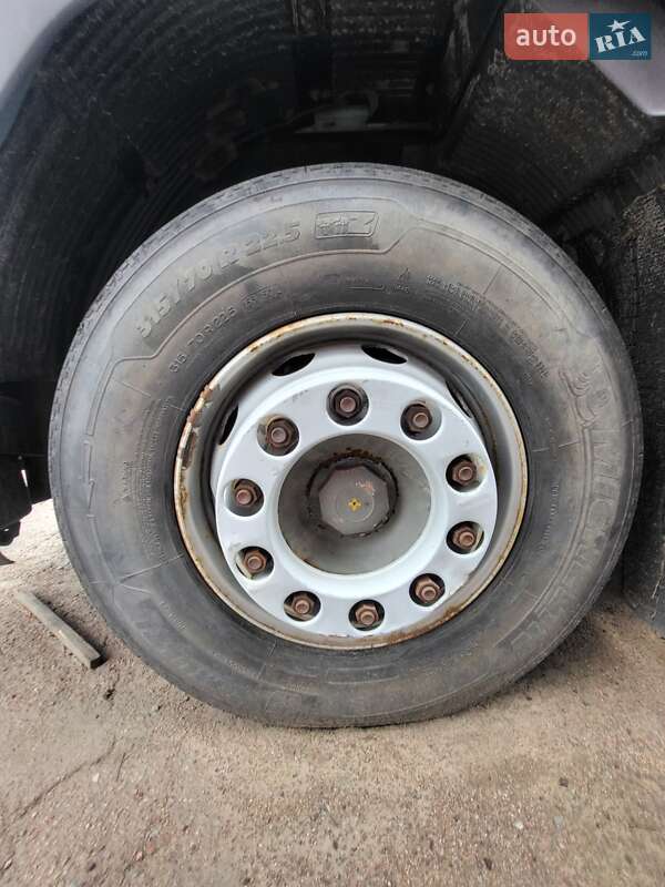 Тентованый Volvo FH 12 2000 в Чернигове
