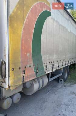 Другие грузовики Volvo FH 12 2001 в 