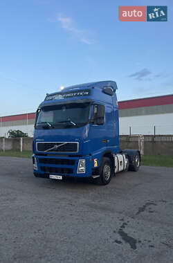 Тягач Volvo FH 12 2003 в 