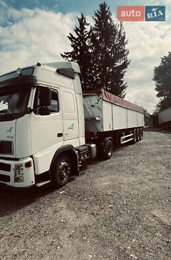Тягач Volvo FH 12 2002 в  фото 2 Тягач Volvo FH 12 2002 в
