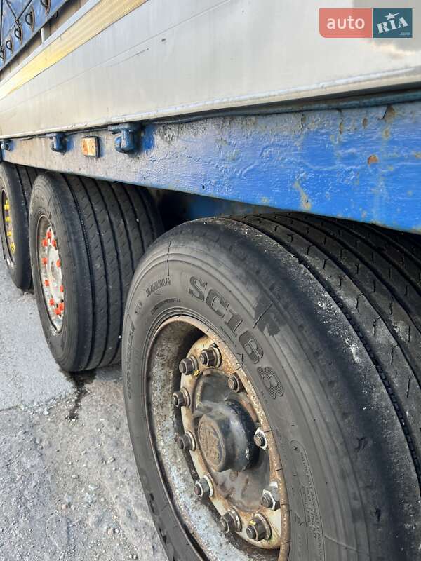 Борт Volvo FH 12 2004 в Чернігові