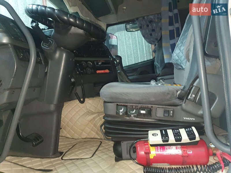 Тягач Volvo FH 12 2003 в Вознесенську