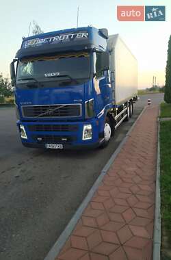Грузовой фургон Volvo FH 12 2005 в Херсоне
