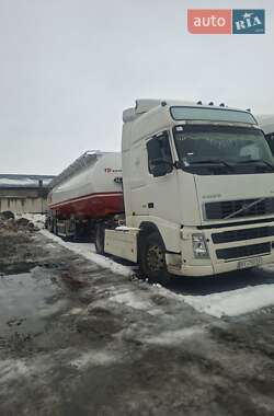 Тягач Volvo FH 12 2004 в Шепетовке