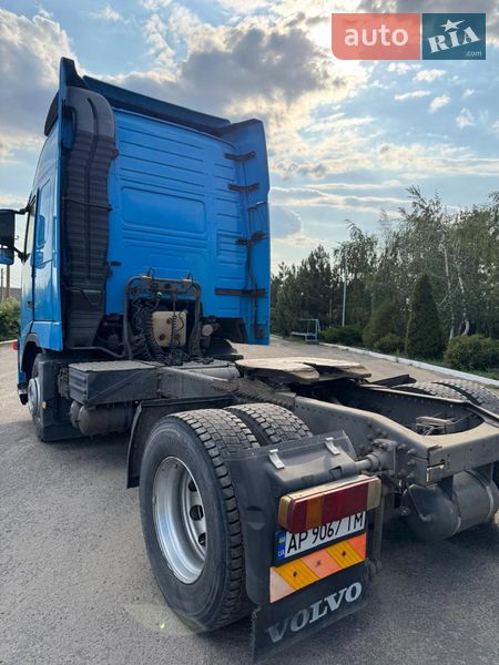 Тягач Volvo FH 12 2004 в Запорожье