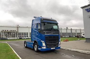 Тягач Volvo FH 13 2016 в Києві