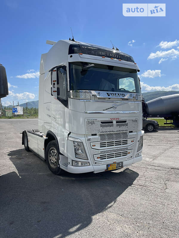 Тягач Volvo FH 13 2014 в Хусті