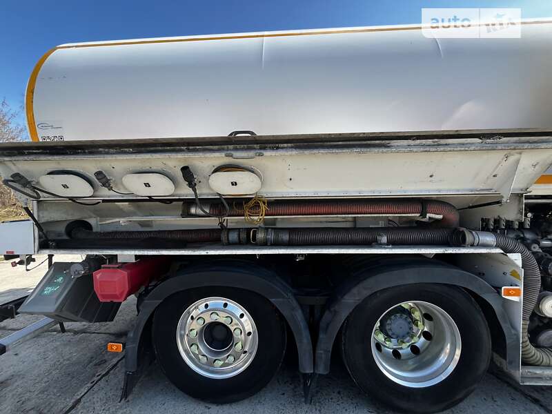 Бензовоз Volvo FH 13 2017 в Львові