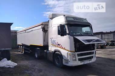 Зерновоз Volvo FH 13 2007 в Житомире