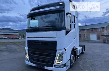 Тягач Volvo FH 13 2015 в Хусте