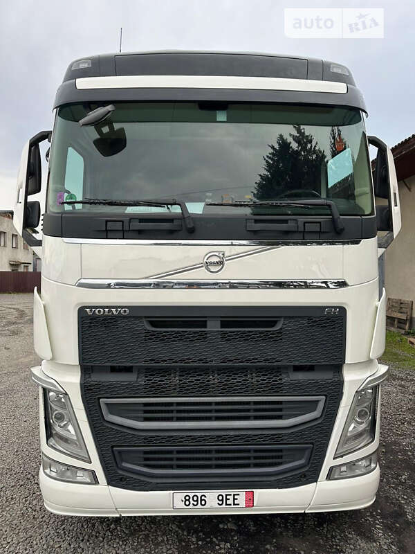 Тягач Volvo FH 13 2015 в Иршаве