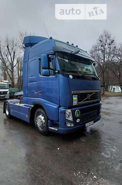 Тентованый Volvo FH 13 2013 в Киеве