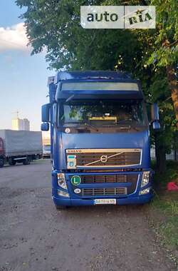 Тентованый Volvo FH 13 2013 в Киеве