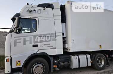 Тягач Volvo FH 13 2006 в Ратному