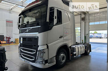 Тягач Volvo FH 13 2015 в 