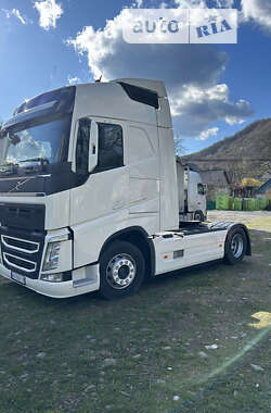 Тягач Volvo FH 13 2016 в Тячеве