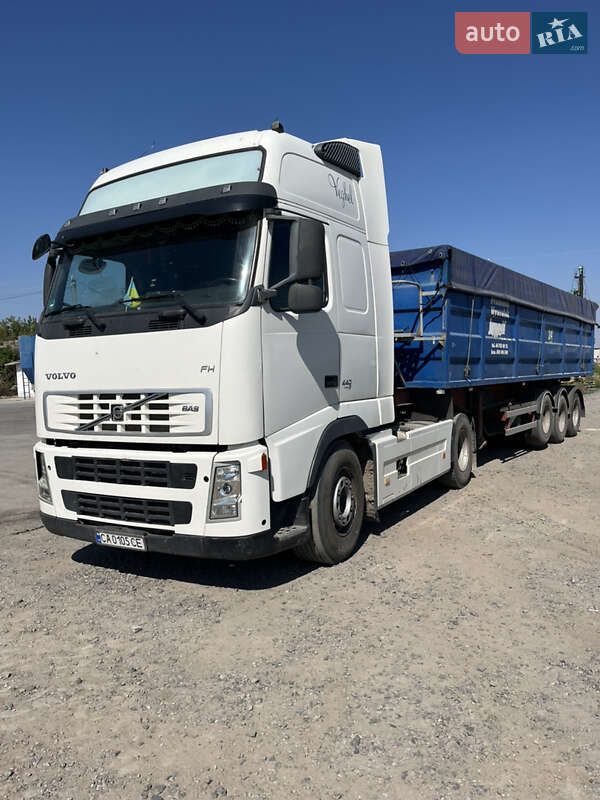 Тягач Volvo FH 13 2007 в Монастирищеві